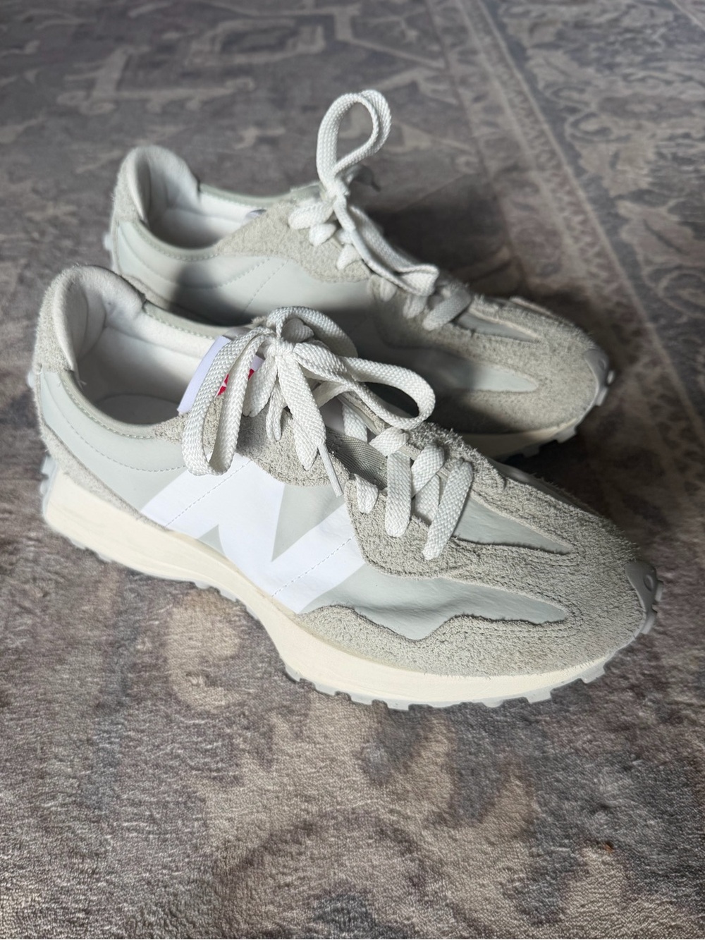 NEW BALANCE 327 UNISEX Sneakers  | Sage Green & White | W 10.5 M 9